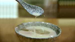 58年的匠心守護，這位老人用一塊豆腐驚艷味蕾，讓嚴謹的日本人打著“飛的”來求教！