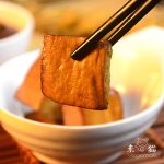 素貓五香鹵醬干