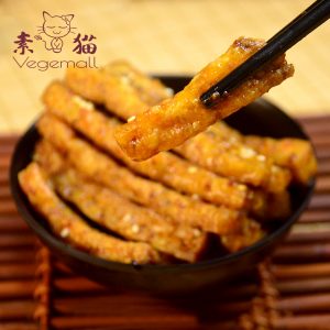 豆腐饞？純手工零添加的素貓秘汁辣條驚喜上線啦！鮮辣誘人，一口盡興過癮！